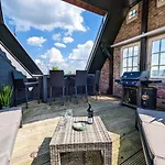 Luxurioeses Penthouse Mit Dachterrasse & Massagesessel Em-Apartments Deutschland
