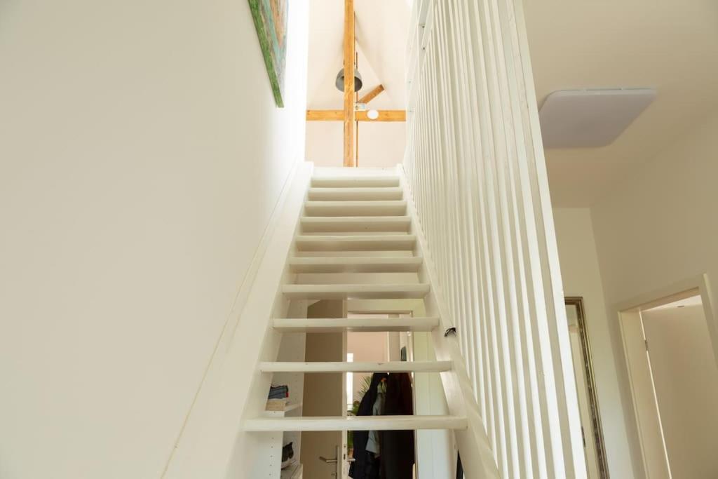 Luxurioeses Penthouse Mit Dachterrasse & Massagesessel Em-apartments Deutschland Apartment