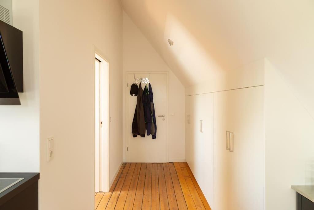 Luxurioeses Penthouse Mit Dachterrasse & Massagesessel Em-apartments Deutschland Apartment