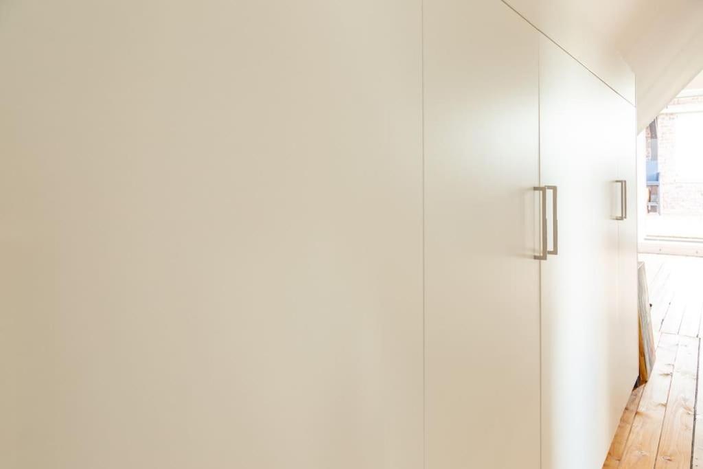 Luxurioeses Penthouse Mit Dachterrasse & Massagesessel Em-apartments Deutschland * Bielefeld