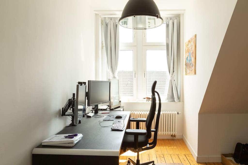 Apartment Luxurioeses Penthouse Mit Dachterrasse & Massagesessel Em-apartments Deutschland Bielefeld
