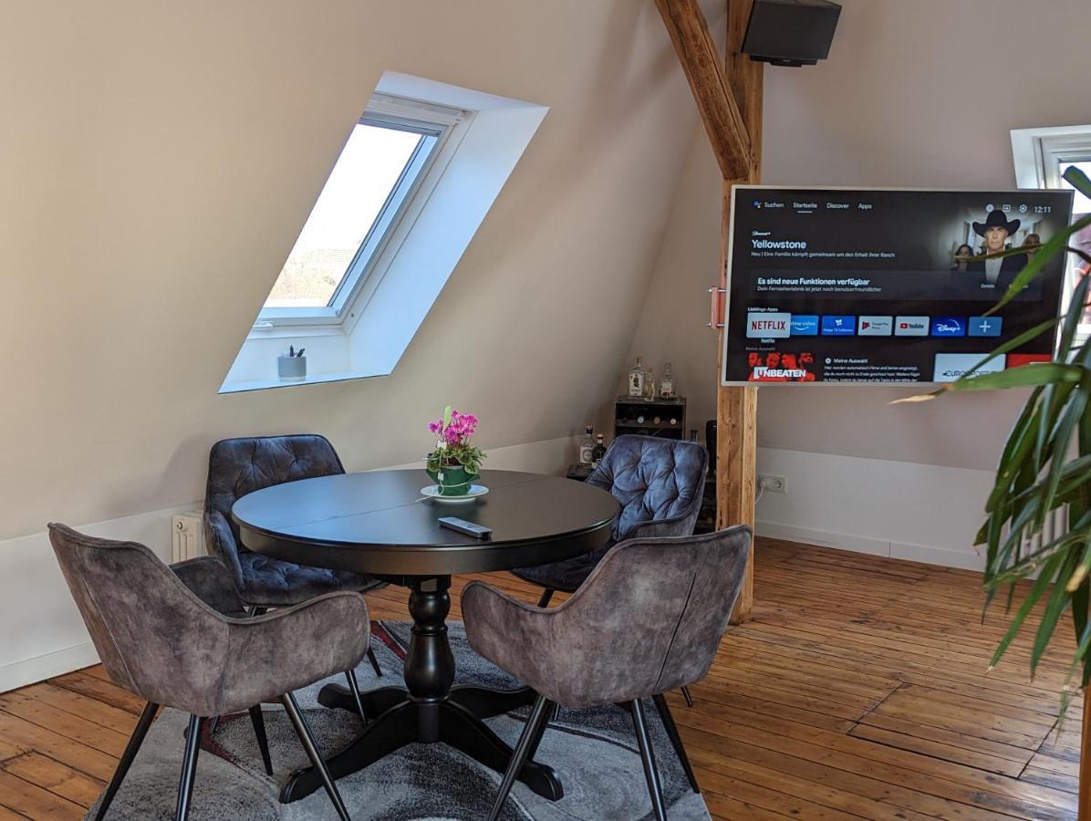 Luxurioeses Penthouse Mit Dachterrasse & Massagesessel Em-apartments Deutschland Bielefeld