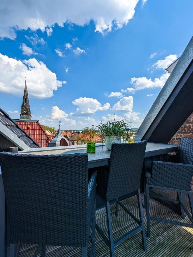 Luxurioeses Penthouse Mit Dachterrasse & Massagesessel Em-apartments Deutschland *